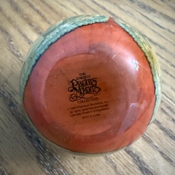 Vintage Enesco Precious Moments 1994 Round Christmas Ornament With Box - Picture 8 of 10